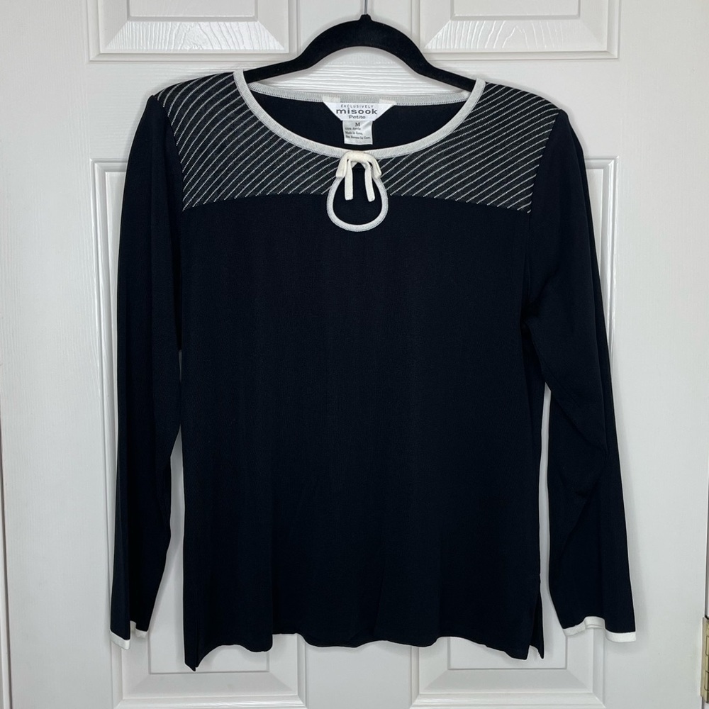 Exclusively Misook Petite Black White Knit Long Sleeve Blouse Medium